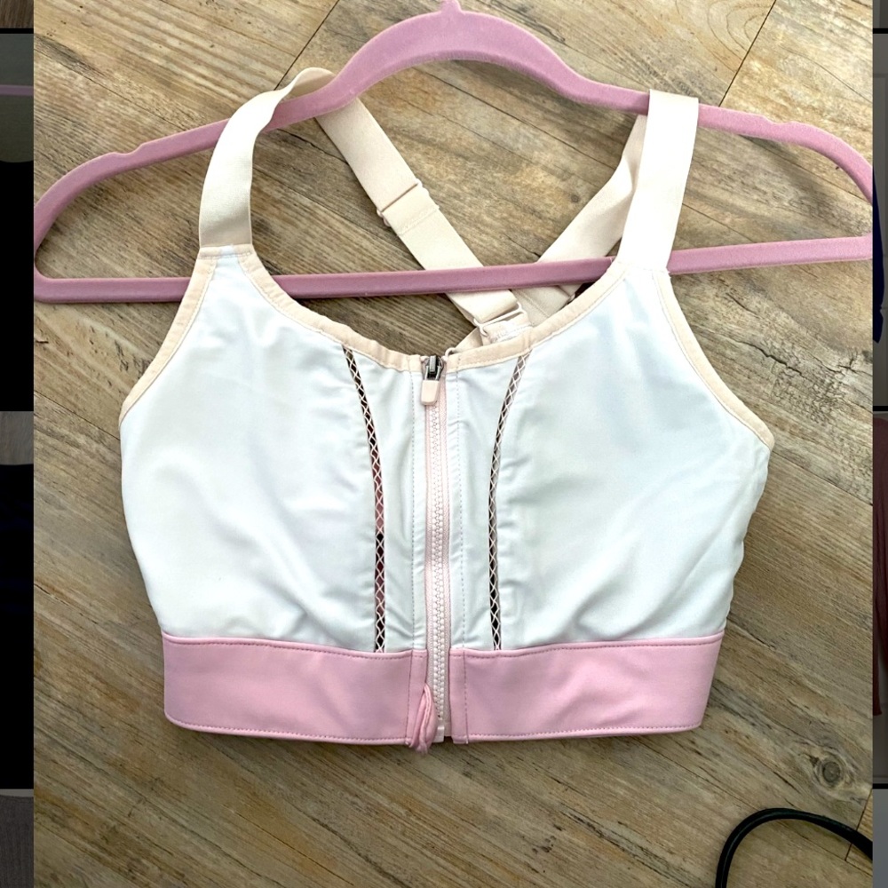Fabletics sports bra